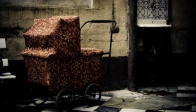 Il diritto all’oblio di una madre che abbandona il figlio: cosa dice davvero la legge