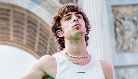 Le frasi più belle delle canzoni di Sangiovanni, da dedicare a chi ti piace (e non solo)