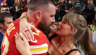 People’s Choice Awards 2024, i vincitori: Swift e Kelce trionfano