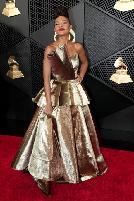 Allison Russell sul red carpet dei "Grammy Awards 2024"