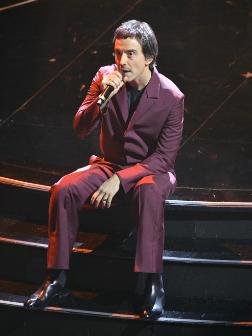 Diodato durante la terza serata di "Sanremo 2024"