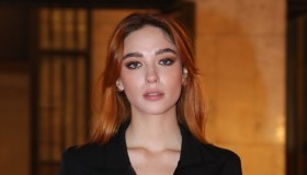 Chi è Matilda De Angelis, l’attrice fidanzata con Alessandro De Santis dei Santi Francesi