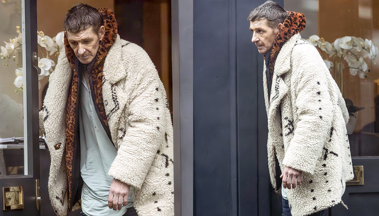 Paul Anderson fotografato a Londra dopo la condanna per uso di crack 