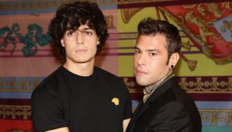 Farsi leggere i tarocchi su TikTok, l’inaspettato fascino della nuova “religione” esplosa sui social