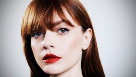 Annalisa a Sanremo 2024: chi è Greta Agazzi, la sua make up artist