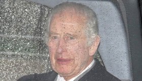 Carlo ha il cancro, condizioni di salute del Re. “È fragile”