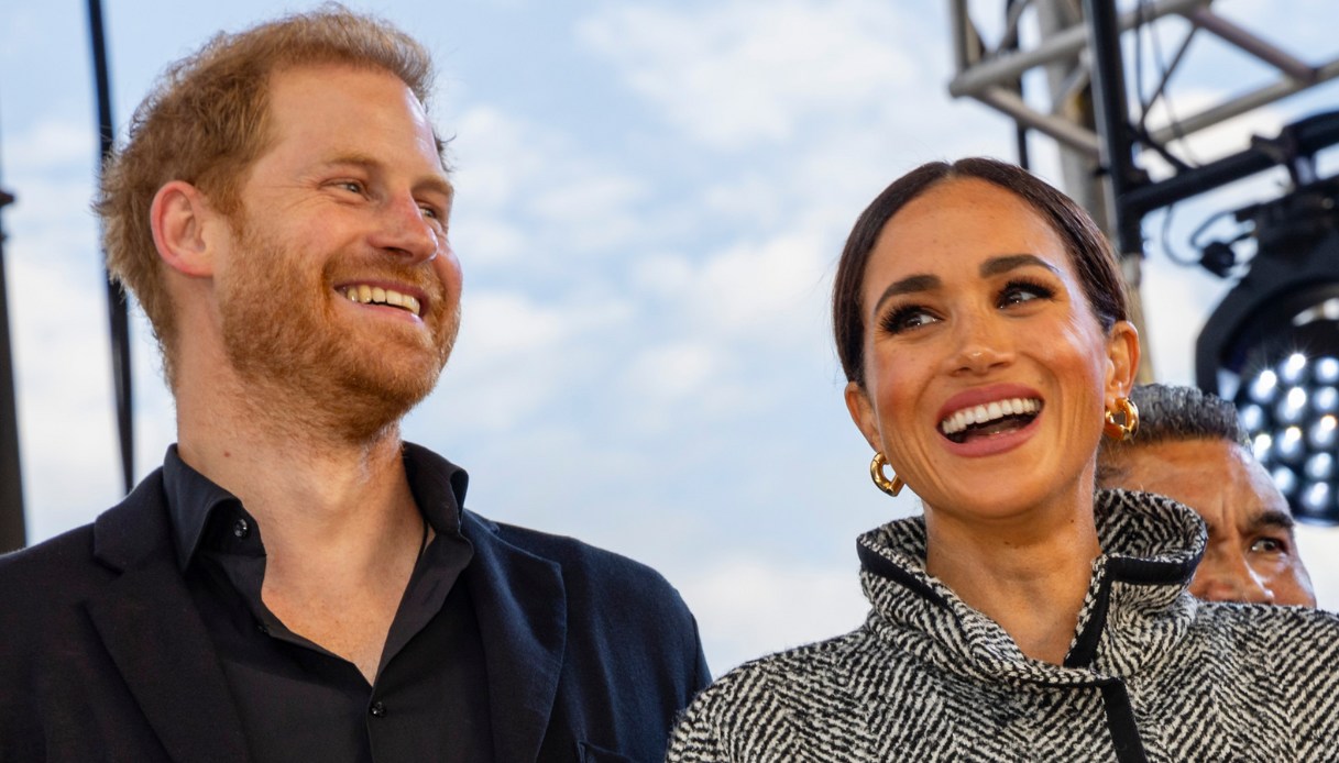 Harry e Meghan, il nuovo sito vanta i legami con la Famiglia Reale