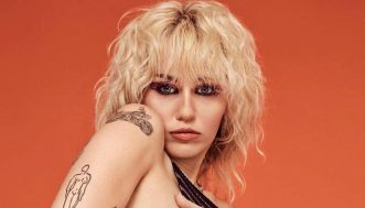 Farsi leggere i tarocchi su TikTok, l’inaspettato fascino della nuova “religione” esplosa sui social