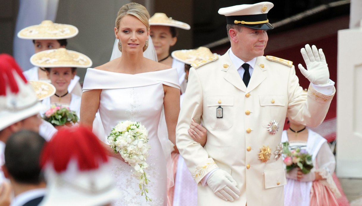 Charlene e Alberto di Monaco nel giorno del loro matrimonio