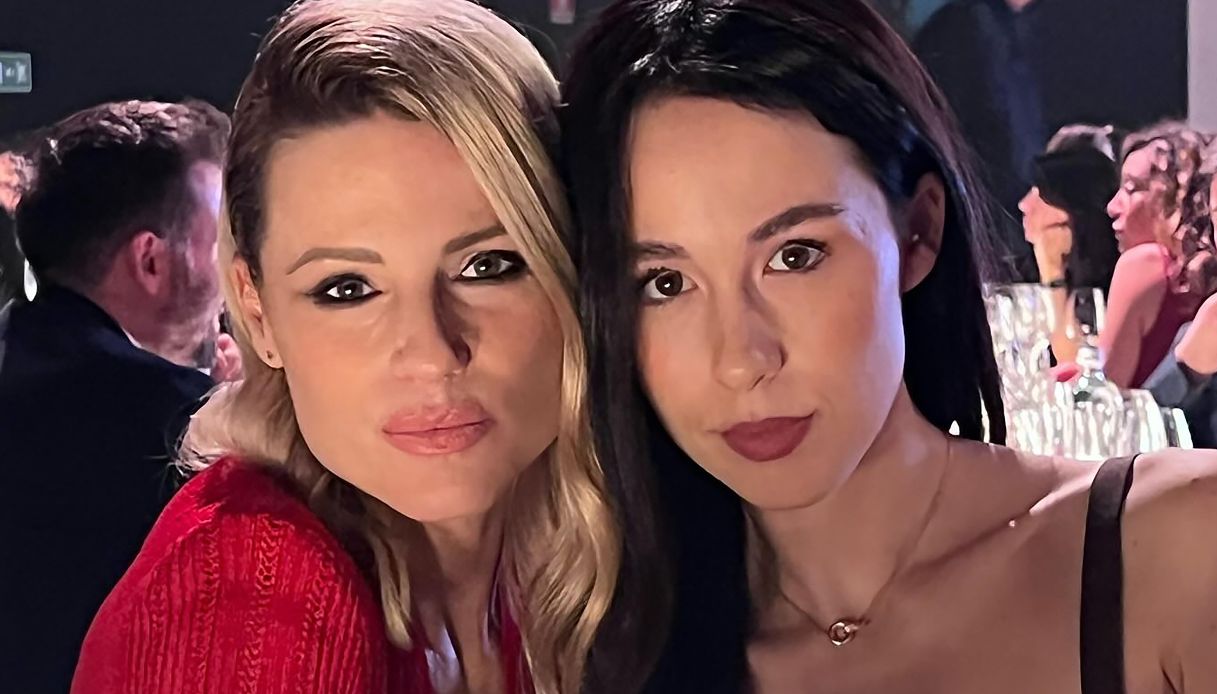 Michelle Hunziker si consola su Instagram con Aurora e Tomaso Trussardi cambia lavoro