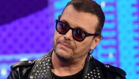 Gianluca Grignani si arrabbia durante un concerto e lascia il palco