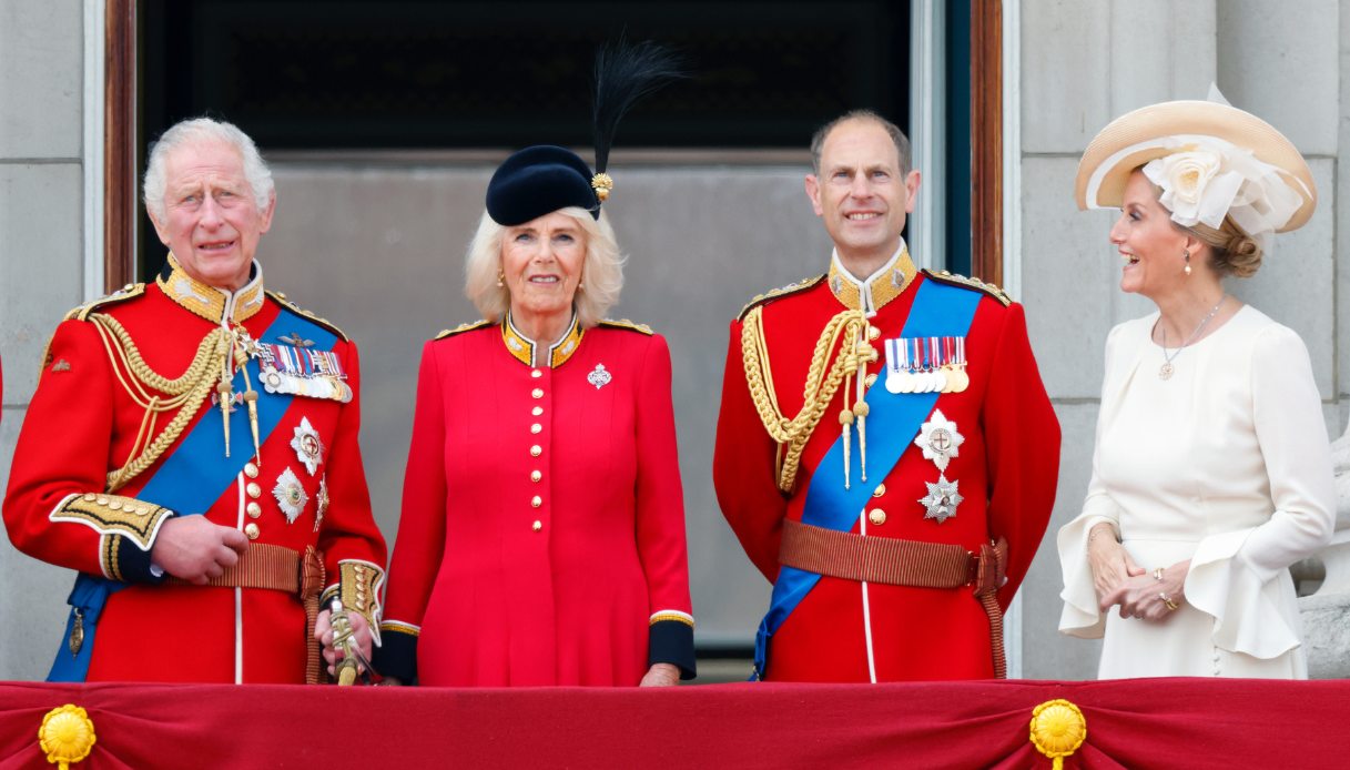 Re Carlo III, la Regina Camilla, il Principe Edoardo, Duca di Edimburgo e Sophie, Duchessa di Edimburgo, durante il Trooping the Colour del 2023