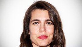 Charlotte Casiraghi magnifica in jeans da Chanel, prime foto dopo la separazione