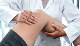 Cisti al ginocchio: sintomi, cause, cura