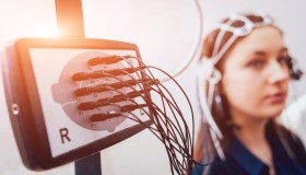 Elettroencefalogramma: cos’è, svolgimento, quando farlo