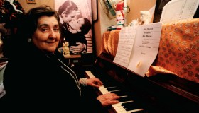 Folle d’amore, storia vera di Alda Merini: la donna che trasformò la pazzia in poesia
