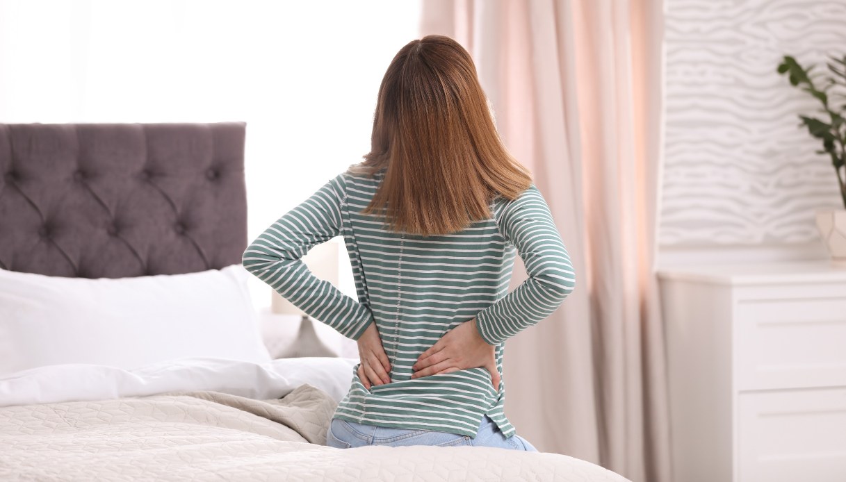 Mal di schiena: sintomi, cause, cura