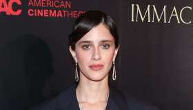 Anticipazioni Le Iene, ospiti e storie di stasera 21 maggio: c’è anche Benedetta Porcaroli