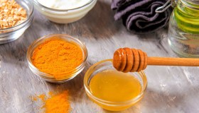 Ricette facili per maschere viso a base di miele fai-da-te