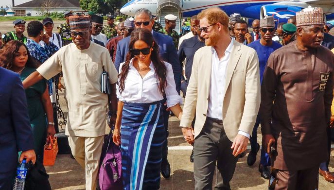 Meghan Markle, il look in Nigeria 