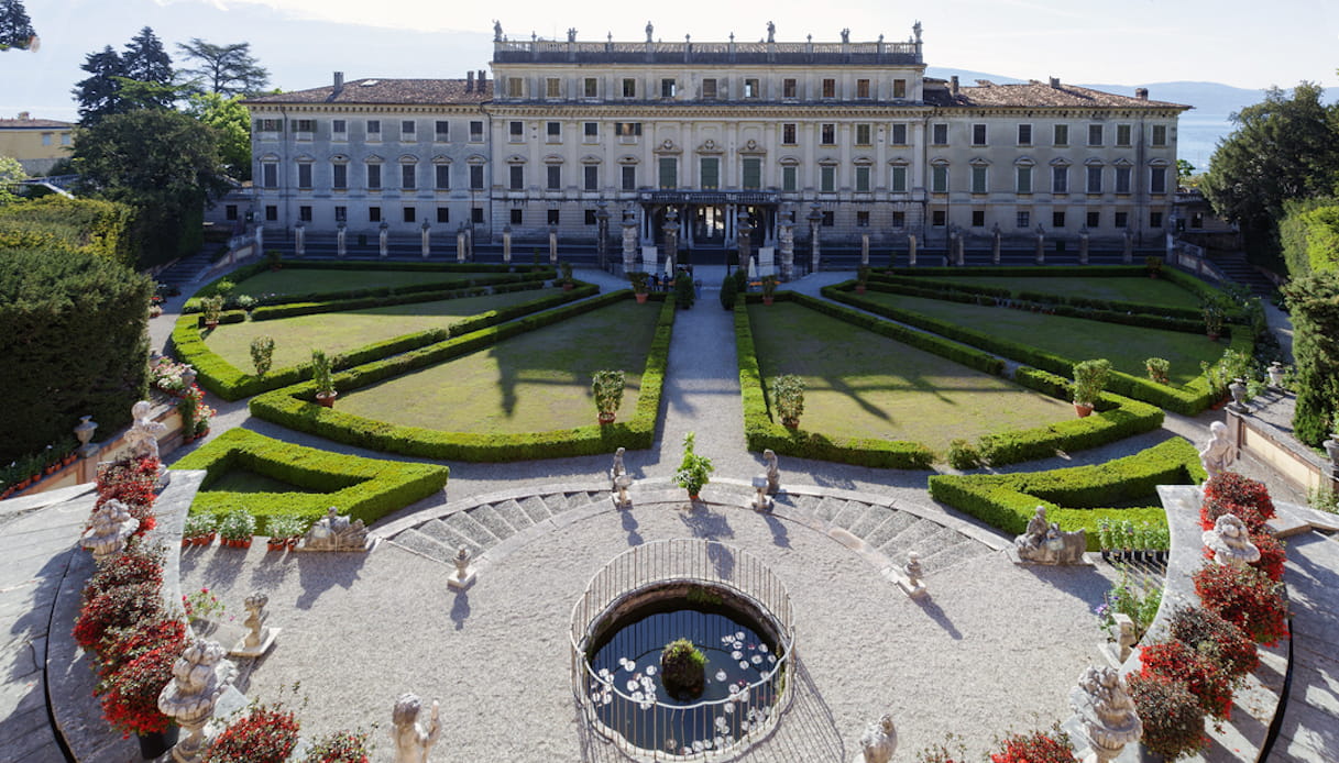 Villa Bettoni, vista mozzafiato e giardino monumentale