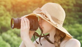 Birdwatching, perché fa bene alla psiche e come aiuta i giovani e non solo
