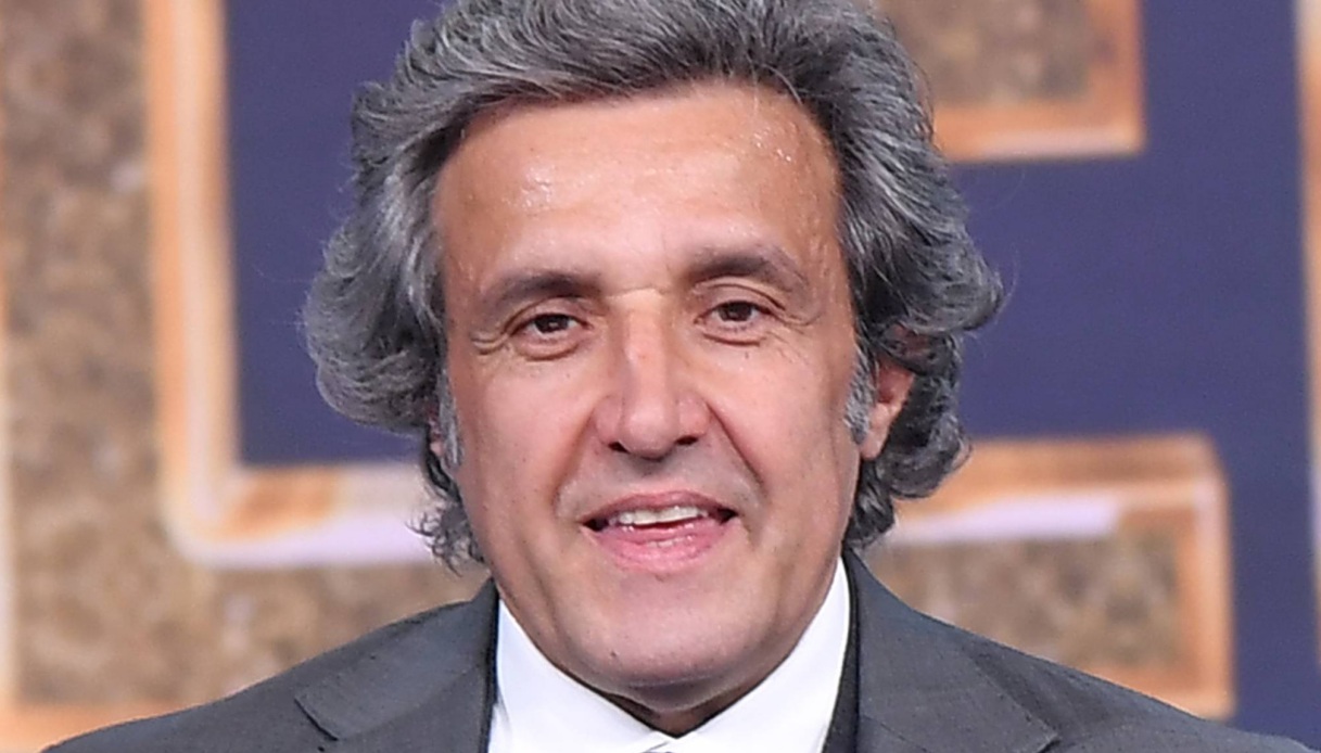 Flavio Insinna: ultime notizie, chi è, età, biografia | DiLei