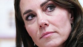 Kate Middleton, ultime notizie. William annulla il viaggio e George salta il matrimonio