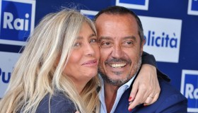 Mara Venier apre Domenica In con l’omaggio a Franco Di Mare: “Ti voglio ricordare così”