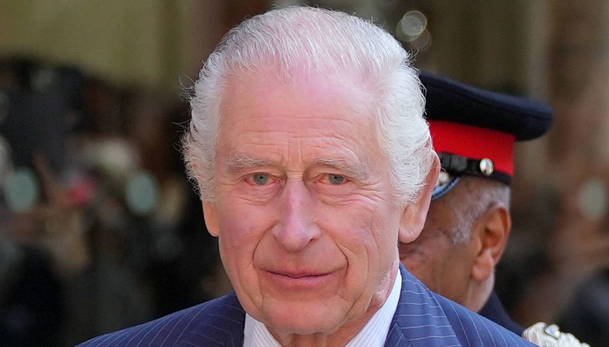Carlo ha il cancro, condizioni di salute del Re: “William è ferocemente protettivo”
