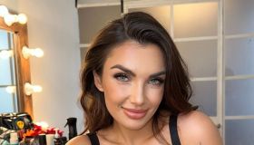 Elettra Lamborghini stuzzica i suoi ammiratori con un bikini seducente: “Una dea”