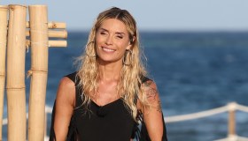 Isola dei Famosi, Elenoire Casalegno al limite: conferma in diretta la nuova direttiva Berlusconi