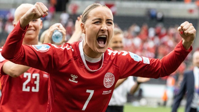 La Nazionale di calcio femminile danese ottiene lo stesso stipendio della squadra maschile: l’accordo