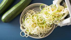 Spiralizzatore: lo strumento creativo e divertente per prepare le verdure che piace anche ai bimbi