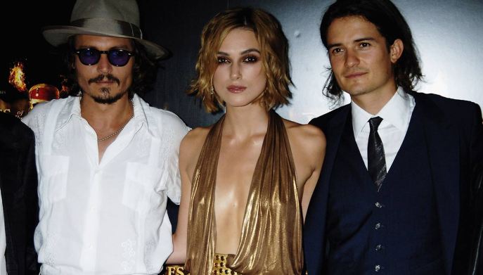 Johnny Depp, Keira Knightley e Orlando Bloom alla premiere di "Keira Knightley nel 2006 alla premiere del film "Pirati dei Caraibi - La maledizione del forziere fantasma" nel 2006