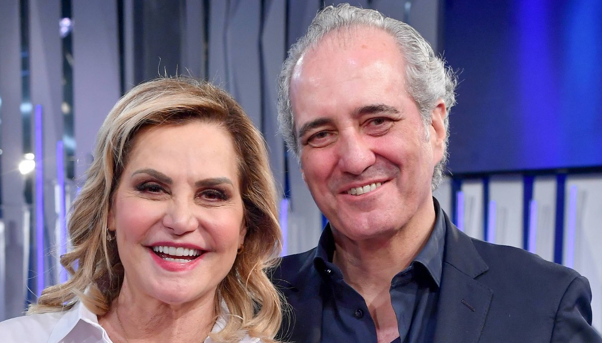 Simona Ventura rimanda le nozze con Giovanni Terzi. E prepara un programma di coppia