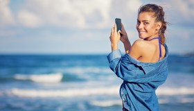 Chi è Michelle Comi, l’influencer che cerca un uomo che le paghi le vacanze