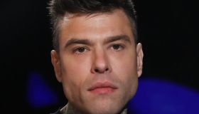 Fedez di nuovo in ospedale per un’emorragia interna: come sta ora