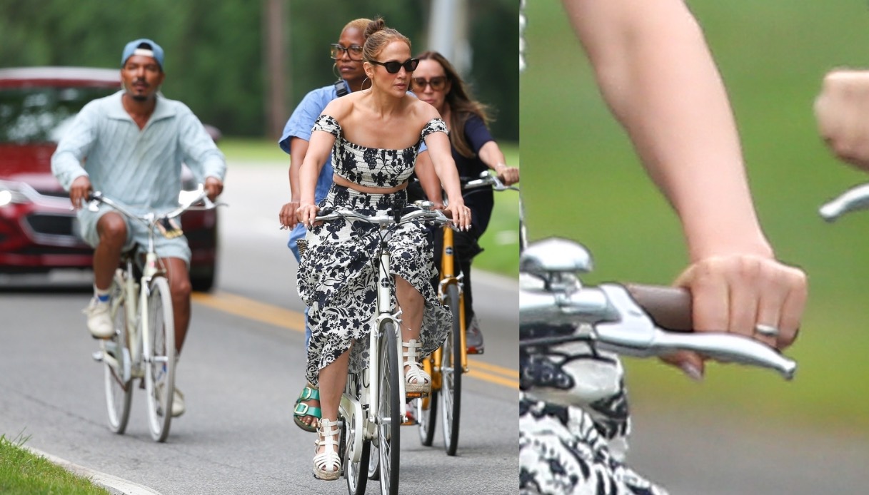 Jennifer Lopez, in bicicletta con la fede al dito dopo la separazione da Ben Affleck