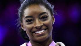 Simone Biles, quanto è alta la ginnasta (il suo segreto in pedana)