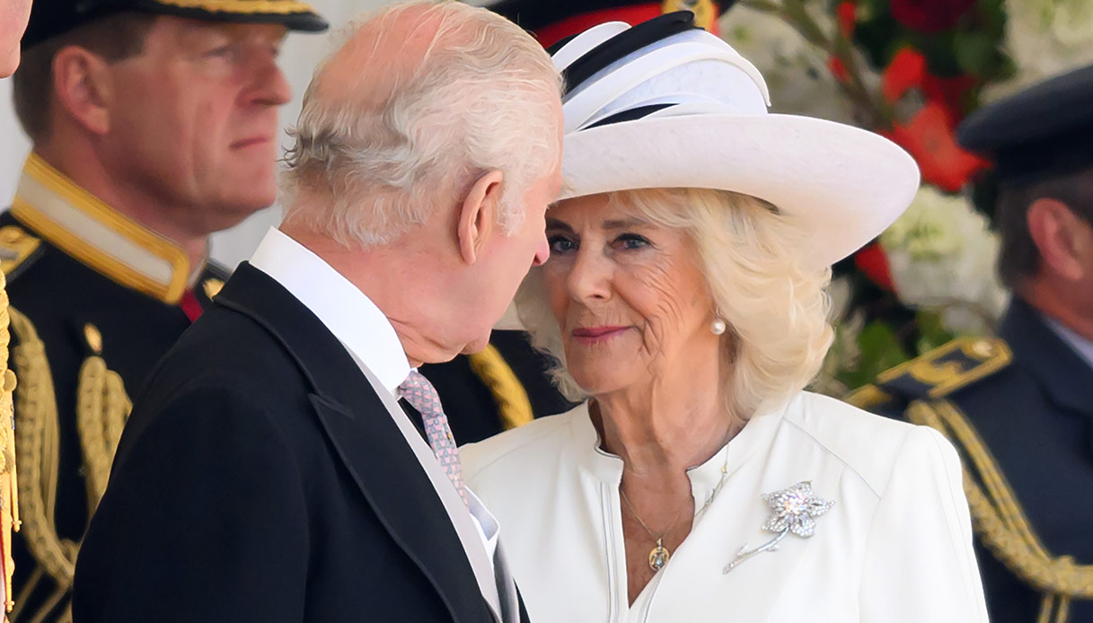 Re Carlo, ultime notizie. La profezia fatale di Diana su Camilla si avvera