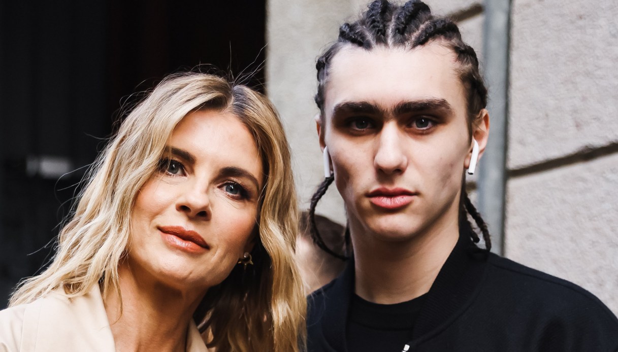 Martina Colombari, il figlio Achille Costacurta preoccupa: pubblica insulti, poi sparisce