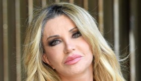 Paola Ferrari contro Diletta Leotta: “Diseducativo rifarsi seno e lato B”