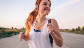 Ami correre? A tempo di musica migliori il fisico e combatti lo stress