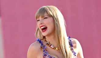 Emis Killa festeggia 15 anni di carriera: gli ospiti del concerto a Milano