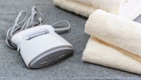 Ferro da stiro da viaggio: il più venduto è un must have dell’estate