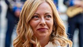 Giorgia Meloni, Ferragosto e la dedica alla figlia: la festa in famiglia delle Vip