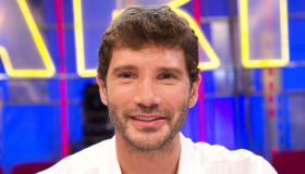 Stefano De Martino: “Non conosco Arianna Meloni. Belen? Tutto ok”. E cambia Affari Tuoi