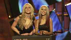 Moda anni 2000: ecco i capi che hanno segnato un’epoca