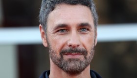 Raoul Bova operato al ginocchio: assente al Magna Graecia Film Festival